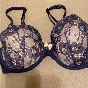 Brand new never worn Victoria secret bra
